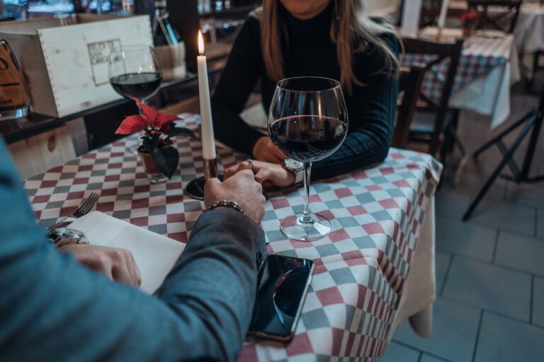 The Ultimate Guide to Safe Dating in New York
